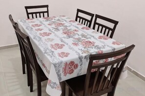 Dining - Homestay Che Naa (Kuala Kuantan)