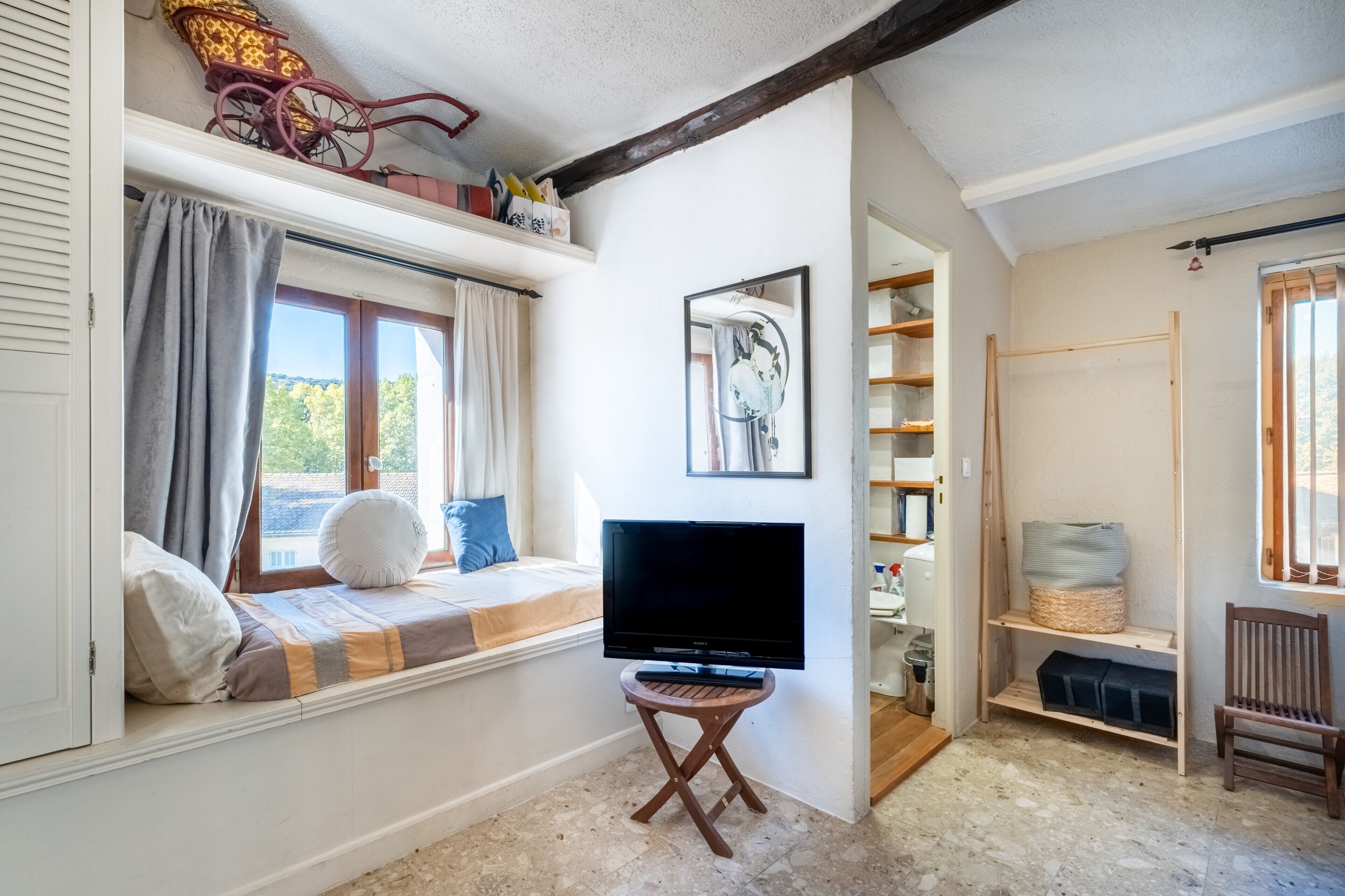 2 多间卧室、熨斗/熨衣板、WiFi