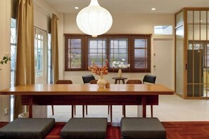Cribs/infant beds - AIRI Home,3BR near Thapae and walking str old town CNX (Chiang Mai)