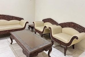 Interior - Large Villa 3BR Cieumbuleuit near PVJ & Cihamplas (Cidadap)