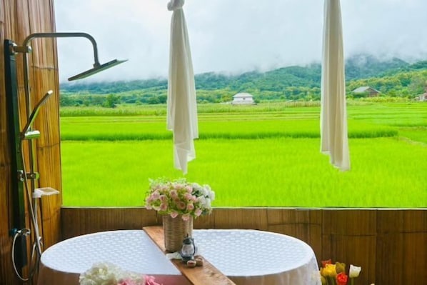 Interior - KheangKhangKhao (Pua)