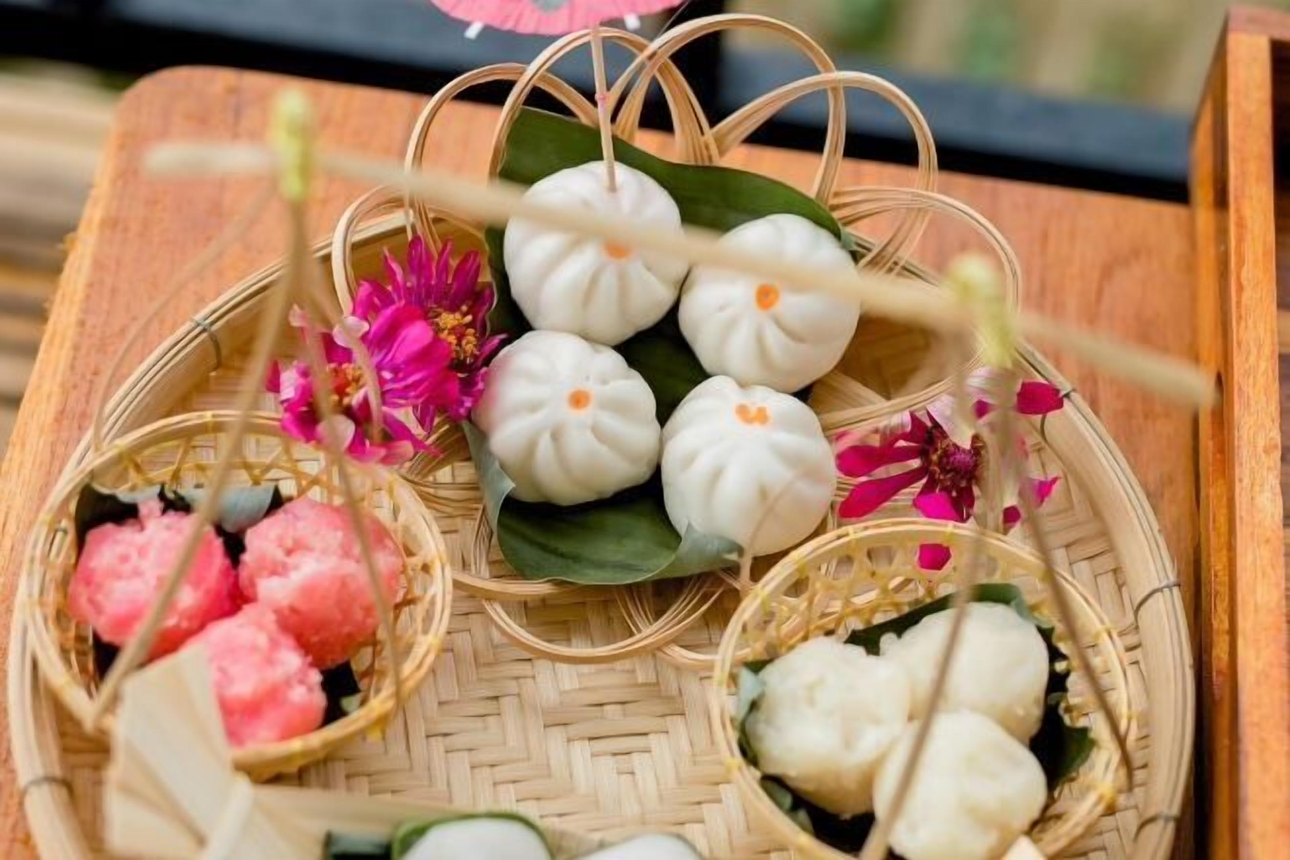 Thức ăn và đồ uống