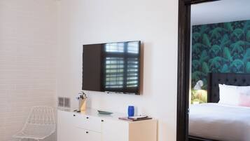 1 habitación, escritorio, wifi gratis y ropa de cama