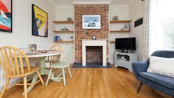 Apartment | 2 bedrooms, Internet