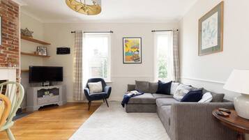 Apartment | 2 bedrooms, Internet