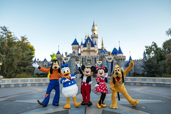 Charming 2br Retreat Pool Gym 10min To Disneyland - Santa Ana Zoo, Santa Ana