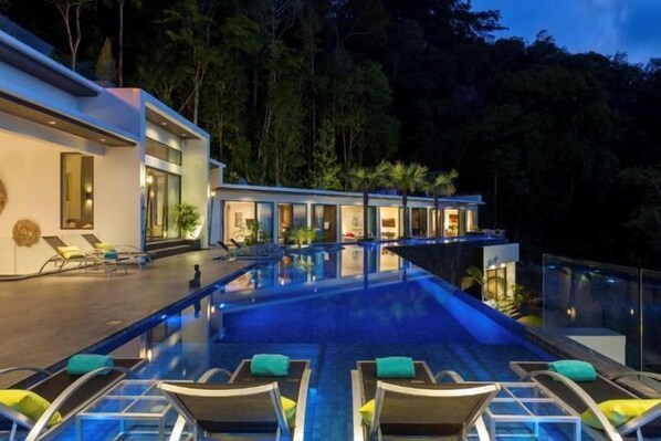 Outdoor pool - Villa Zavier (Phuket)
