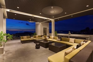 Lobby lounge - Villa Zavier (Phuket)