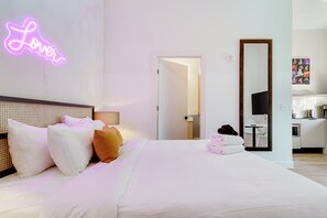 1 bedroom, free WiFi, bed sheets