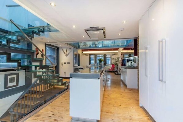 Room - Penthouse with Rooftop Overlooking British Museum (London)