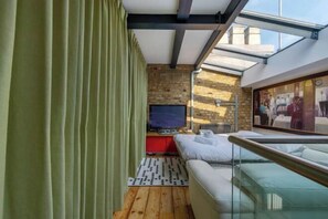 Room - Penthouse with Rooftop Overlooking British Museum (London)