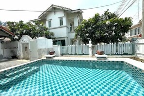 Unclassified image, 5 of 19, button - Warisa Garden Pool Villa (Pattaya)