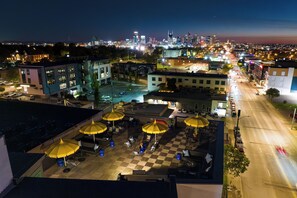 Exterior - Deluxe Four-Bedroom Suite + Balcony | The Carter (Nashville)