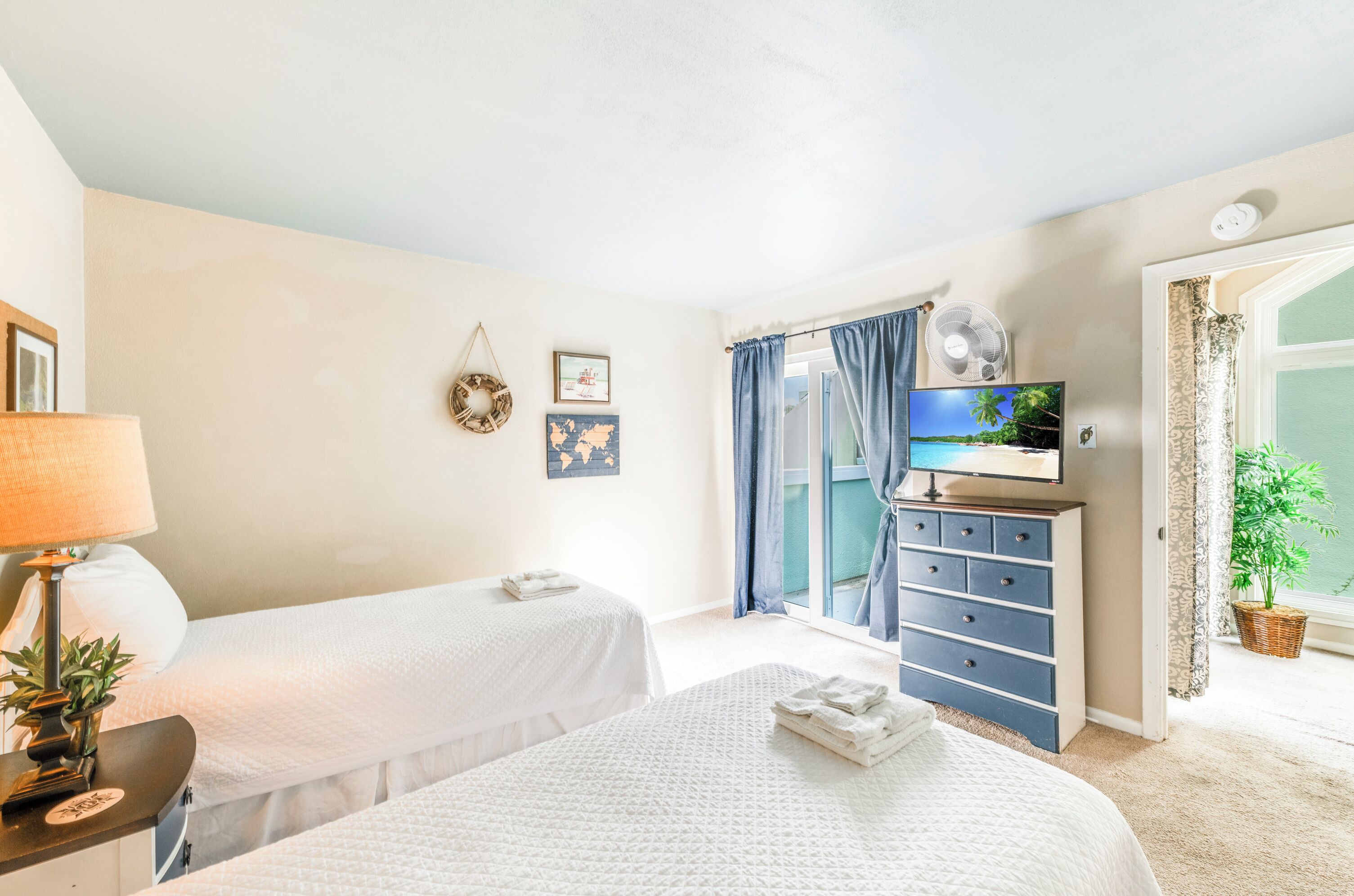 2 habitaciones, tabla de planchar con plancha y wifi gratis 