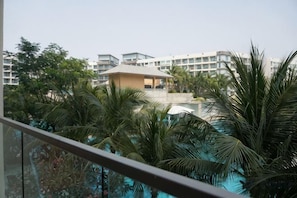 Unclassified image, 2 of 30, button - Laguna beach resort Maldives 3 - Pool view studio in Pattaya jomtien (Pattaya)