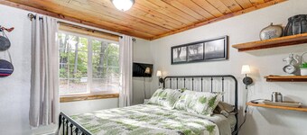 Water's Edge Retreat on Butternut Lake!