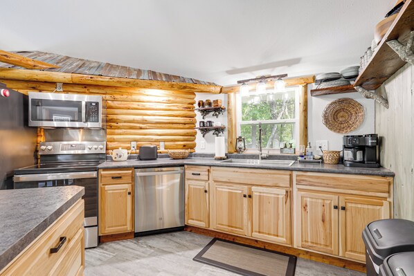 House (2 Bedrooms) | Interior