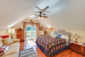 Apartment (2 Bedrooms) | Interior - 4 Mi to Downtown Delphi: Trails & Fishing Pond (Delphi)