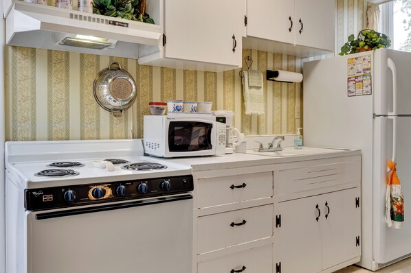 Apartment (0 Bedroom) | Interior