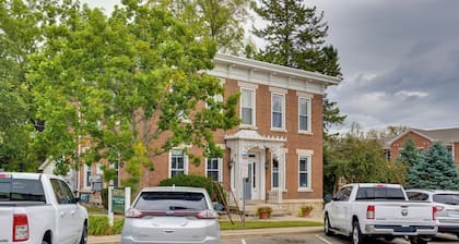 Historic Delphi Studio: Walk to Main St & Creek!