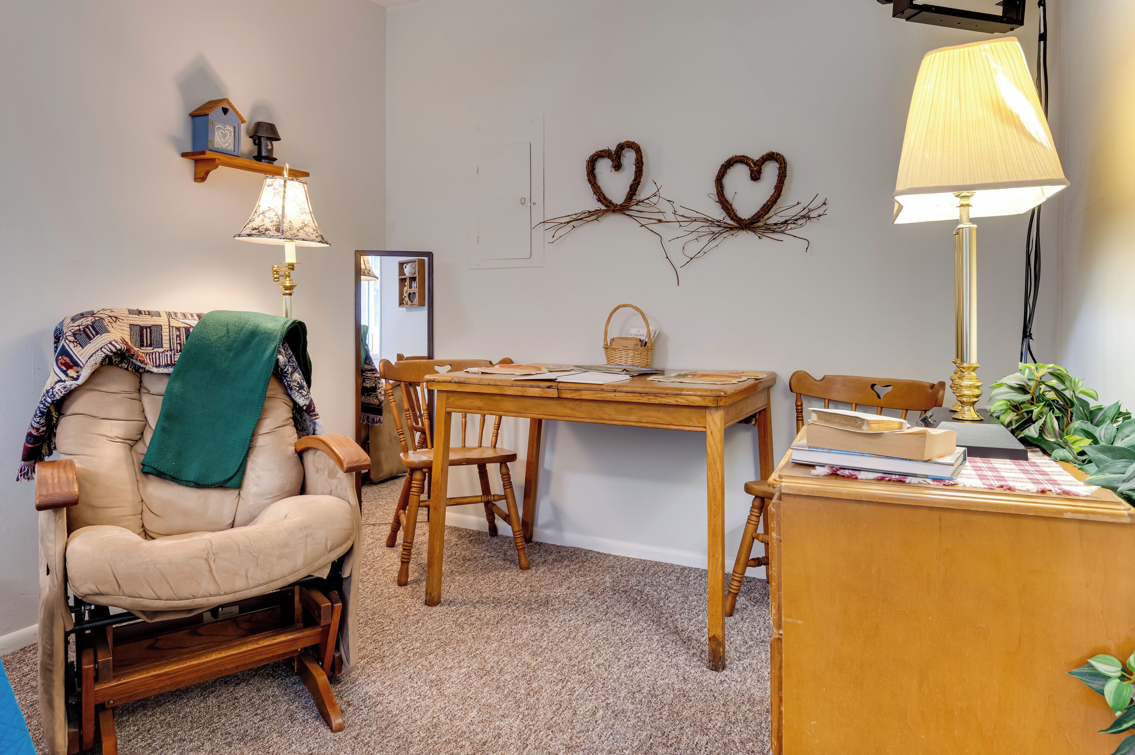 المنشأة من الداخل