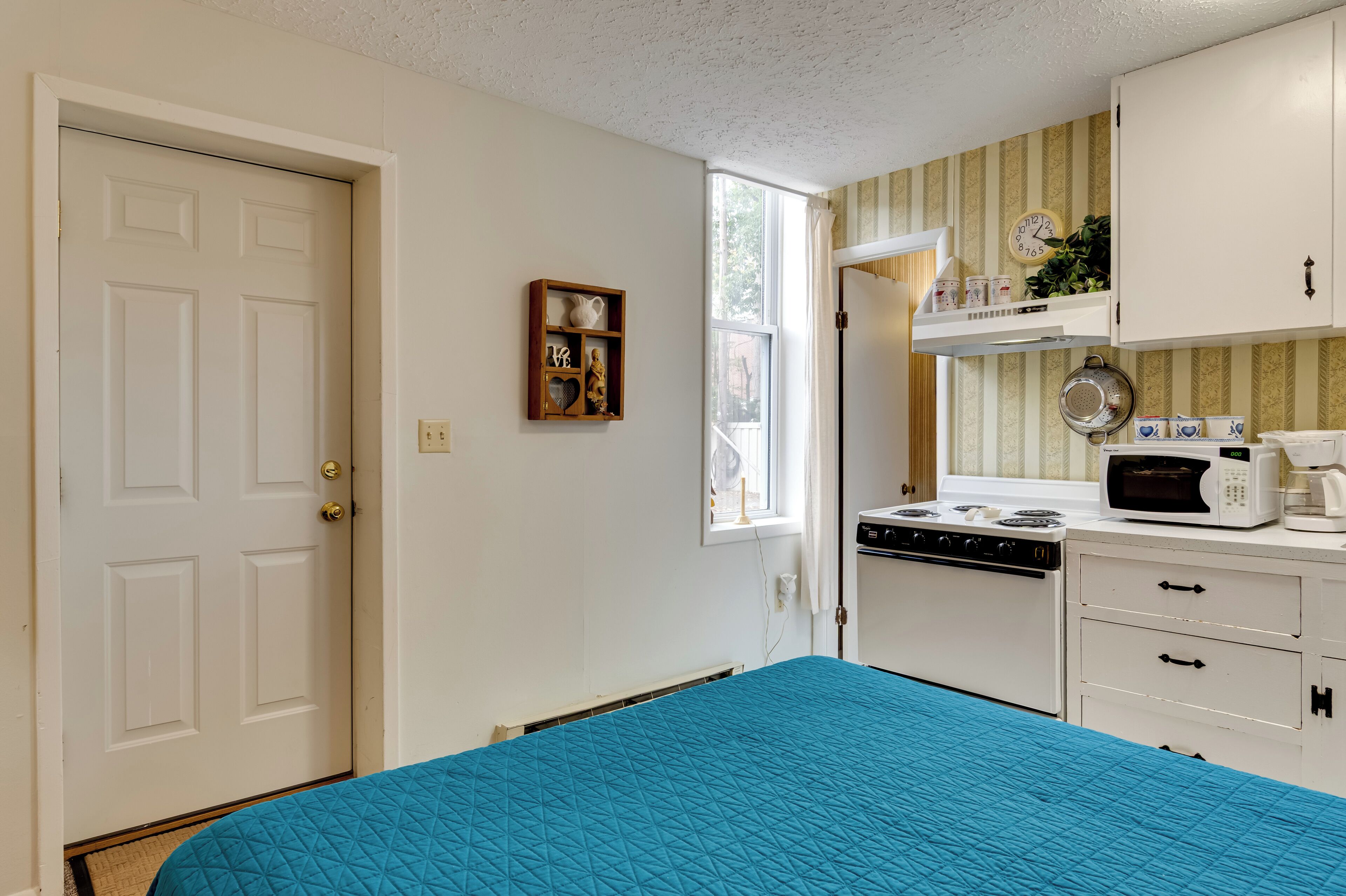 Apartment (0 Bedroom) | Interior