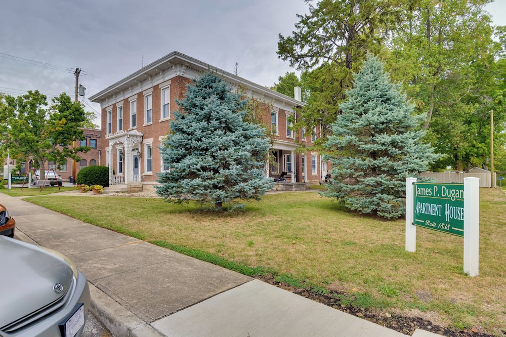 0.9 MI to Erie Canal Park: Main St Delphi Studio - Brookston, IN