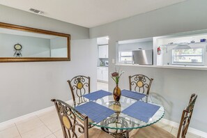 Interior - Serene Ft Pierce Stay Near Marina Sq & Downtown (Fort Pierce)