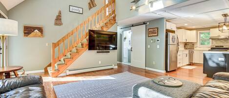 House (4 Bedrooms) | Depan hartanah