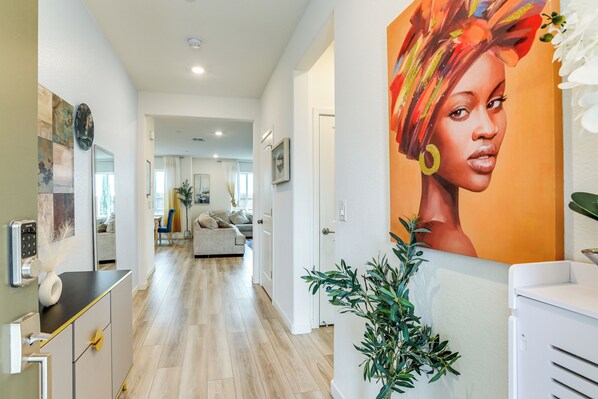 House (4 Bedrooms) | Interior - Modern Family Home in Suburbs of Sacramento! (Roseville)