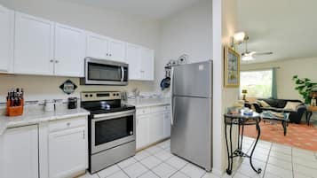 Apartment (1 Bedroom) | Interior