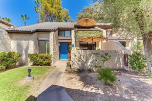 Apartment (3 Bedrooms) | Interior - Resort-style Palm Springs Townhome w/ Pool Access (Palm Springs)