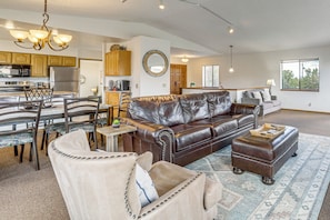 House (3 Bedrooms) | Interior
