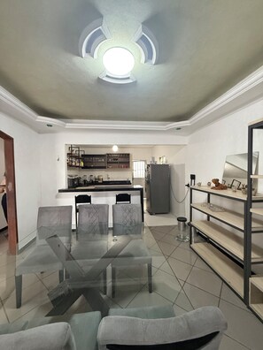 تناول الطعام