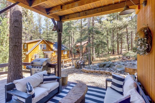 Golf & Swim! Pine Mtn Club Retreat w/ Game Area