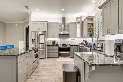 Pet-friendly Lakeland Family Oasis w/ Game Room