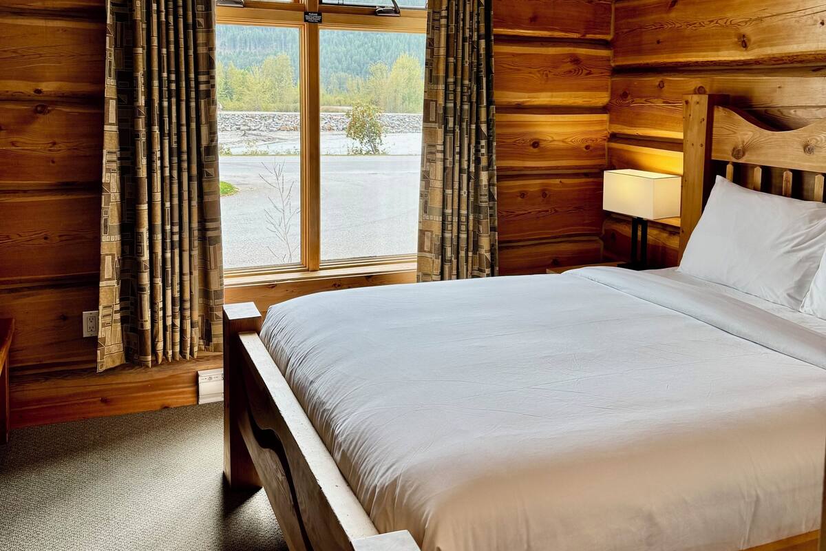 Standard Room, Mountain View | Free WiFi