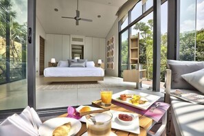 Cribs/infant beds