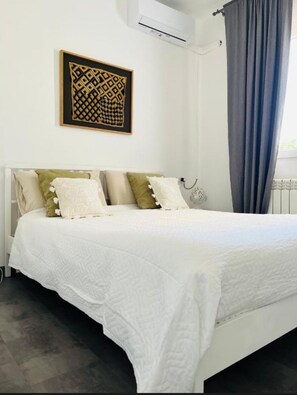 3 chambres, fer et planche à repasser, accès au Wi-Fi (inclus)