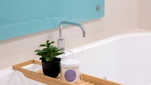 Dusche, Whirlpool, Haartrockner