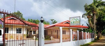 Aj Residences Apartelle Camotes