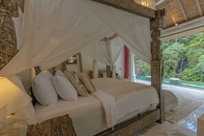 Room - Villa Cella Bella : New! River Villa III ( Bali instaworthy villa ) (Bali)