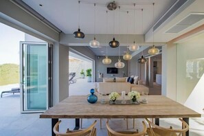 Restaurant - Villa Borimas (Phuket)