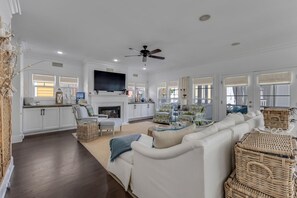 تلفزيون ذكي