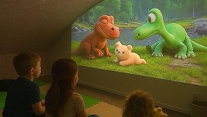 Children watching a movie on a large screen in a room with a carpeted floor. - Hana House Tokyo - Private House (Tokyo)