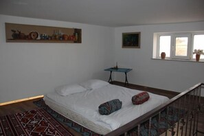 Room - Colour (Baku)