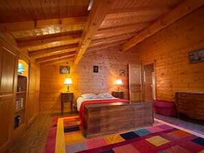 Fer et planche Ă  repasser, Wi-Fi, draps fournis