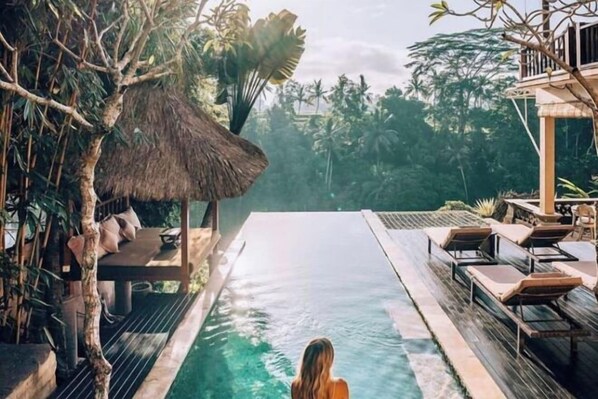 Outdoor pool - Villa Cella Bella : Zen Villa ( Bali instaworthy villa ) (Bali)