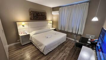3 quartos, Wi-Fi de cortesia, roupa de cama