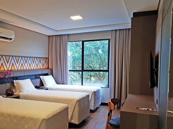2 habitaciones, tabla de planchar con plancha y wifi gratis 